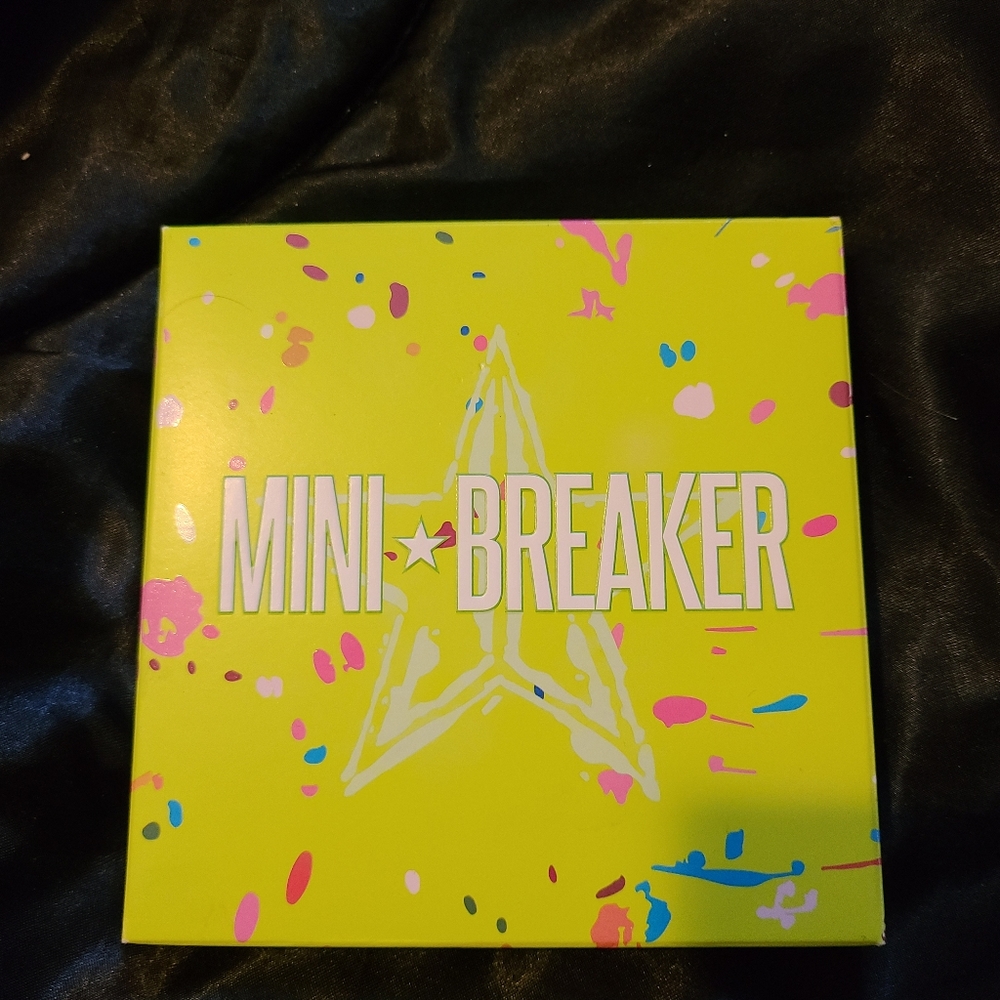 Jeffree Star Mini Breaker Palette